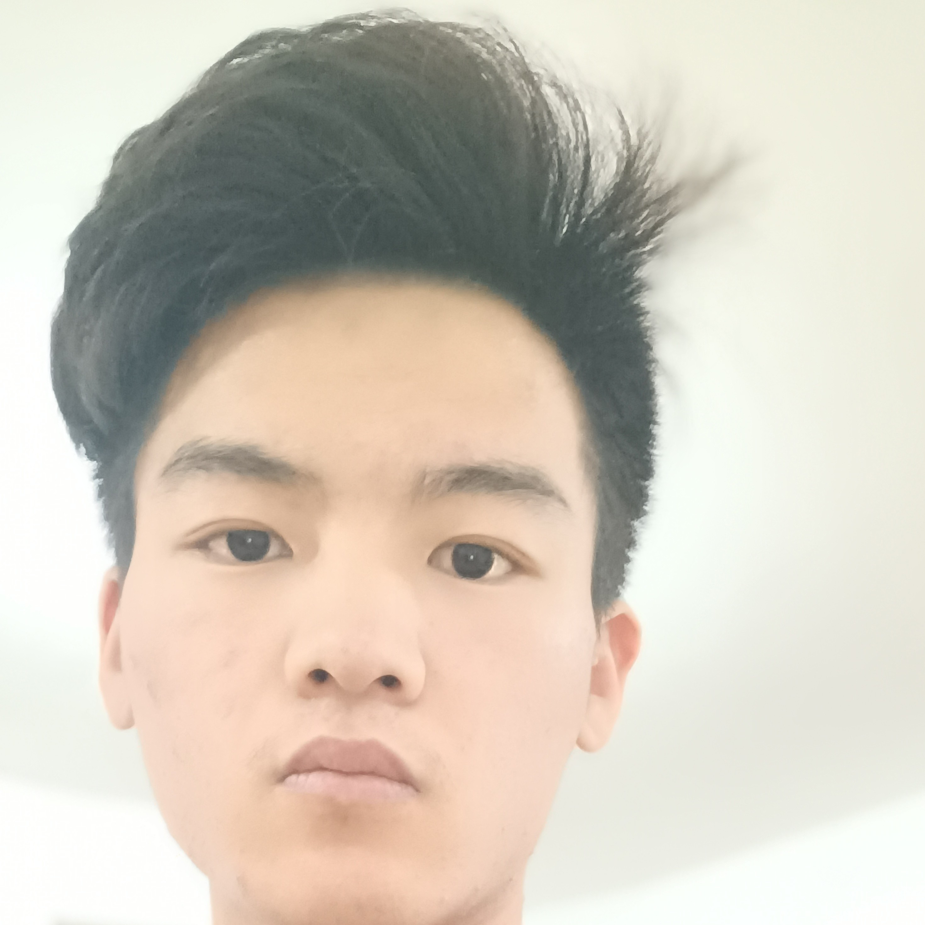 微笑向缥缈的照片