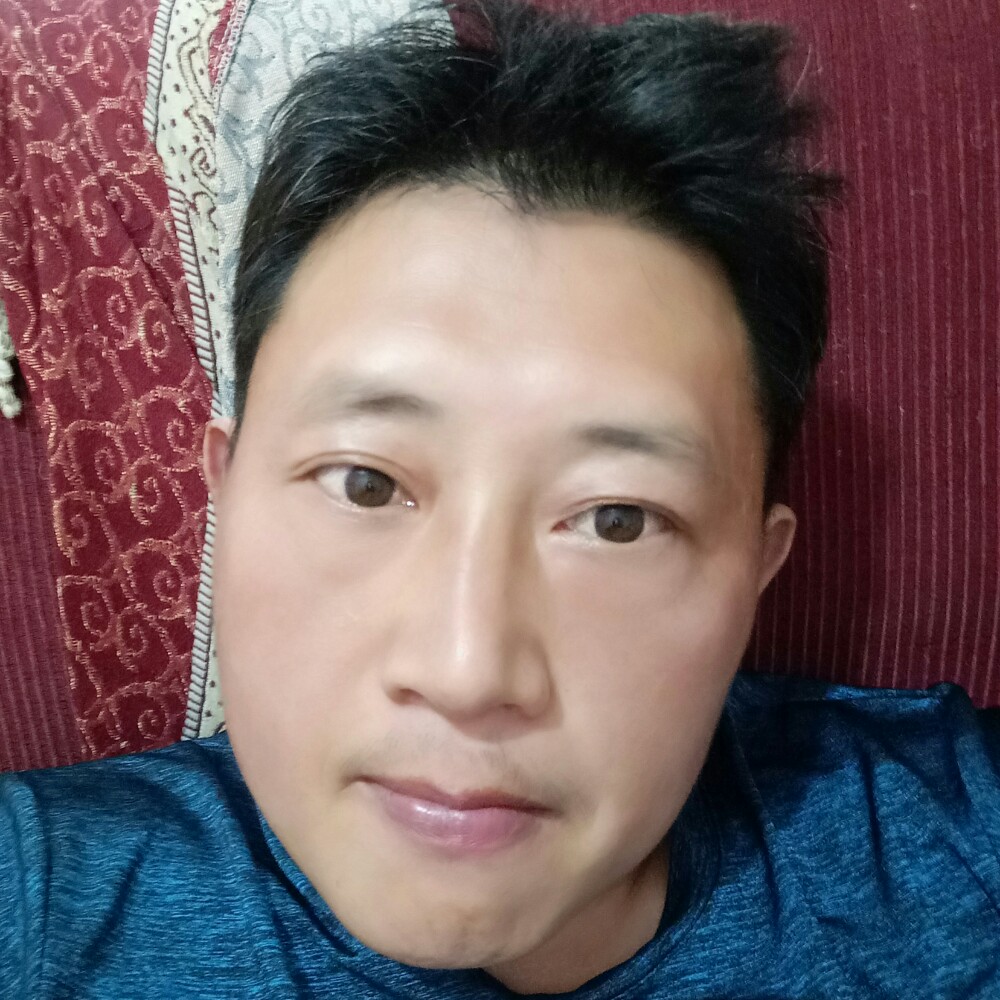 笑靥苦恋无垠的照片