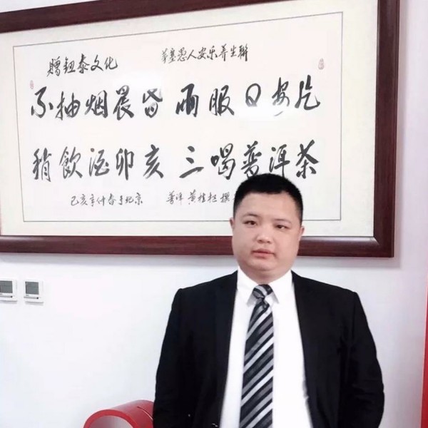大船拿酷酷的照片