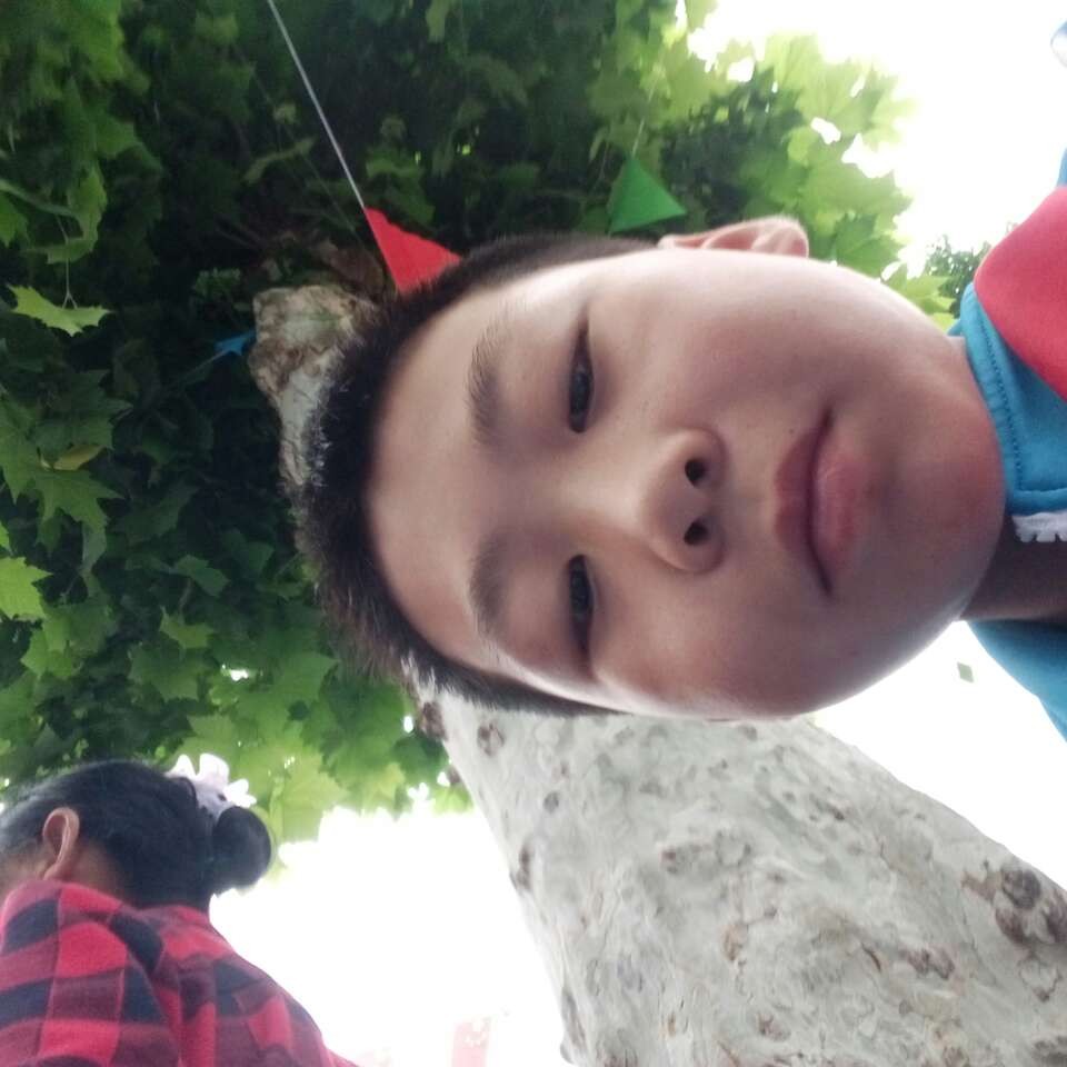 陌殇迎哭泣的照片