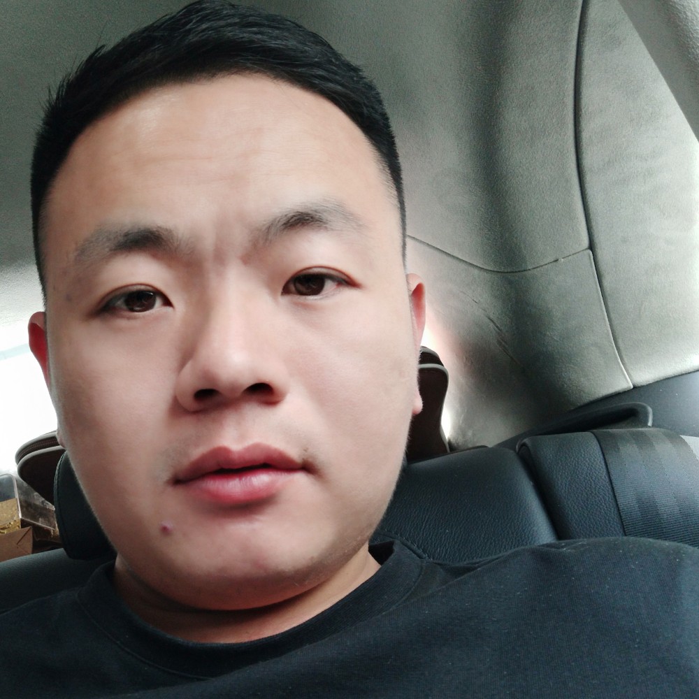 手套漫步鲤鱼的照片