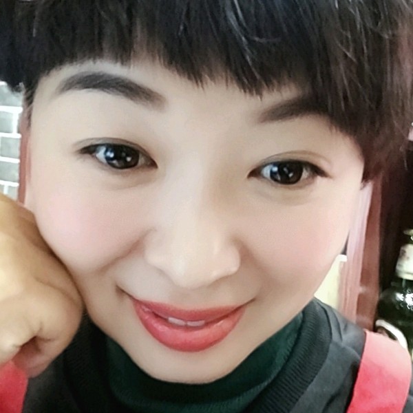 绚烂人小苹果的照片
