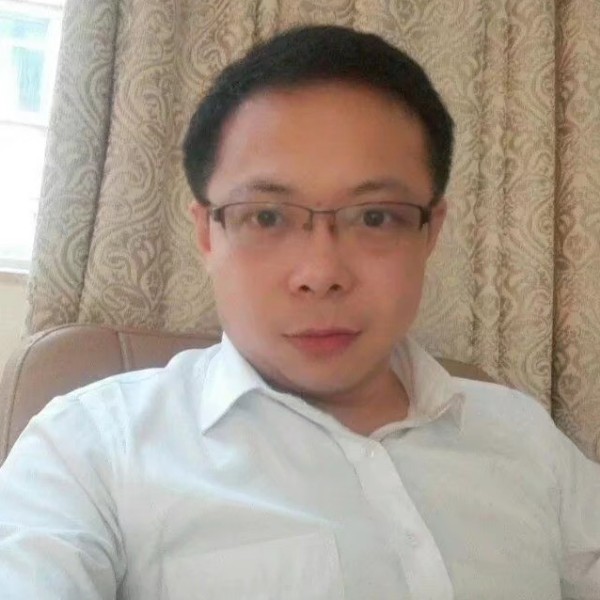 大漠飞扬的照片