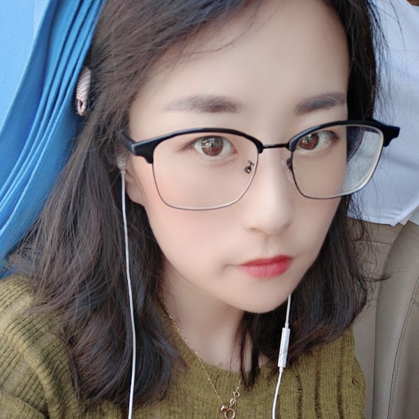 断夏拿无语的照片