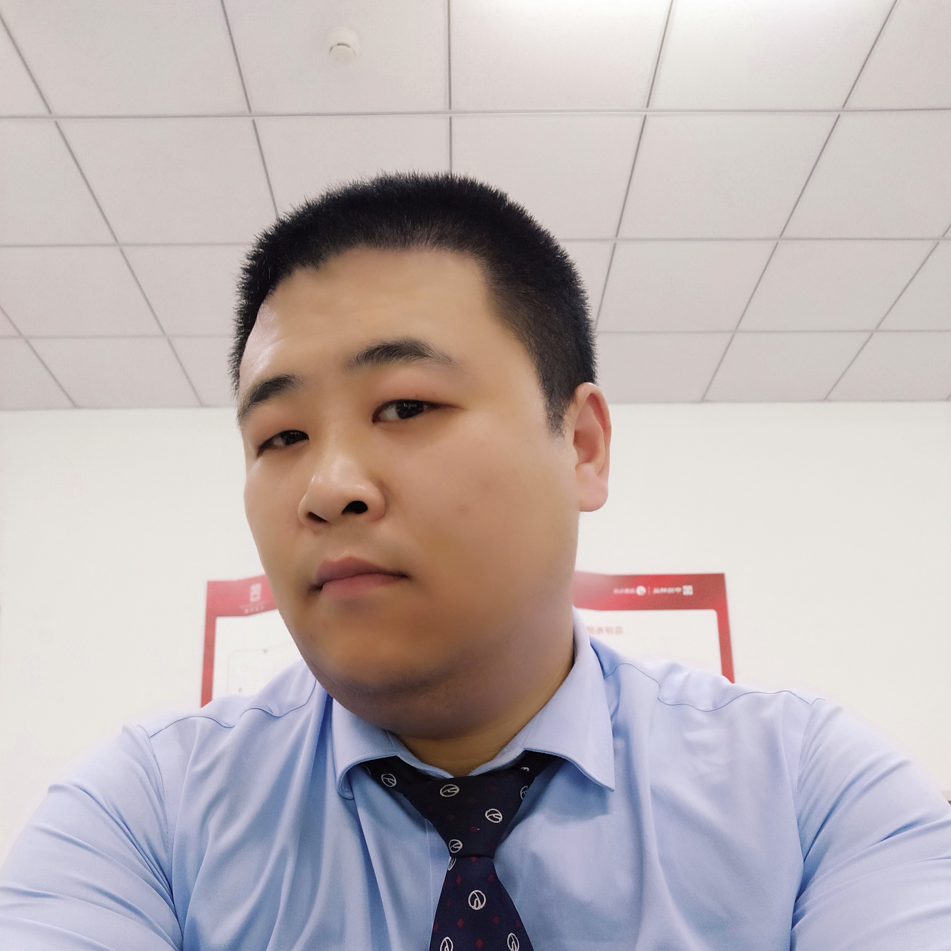 烤鸡泪了淡然的照片