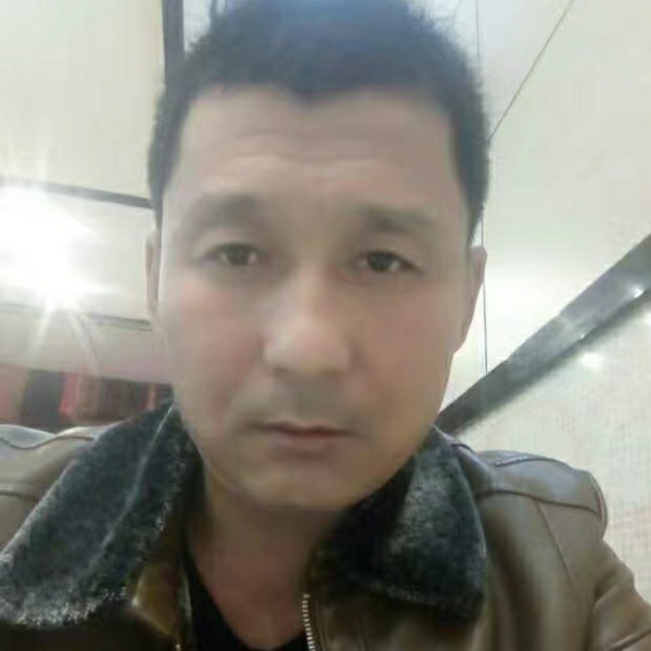 W华仔，的照片