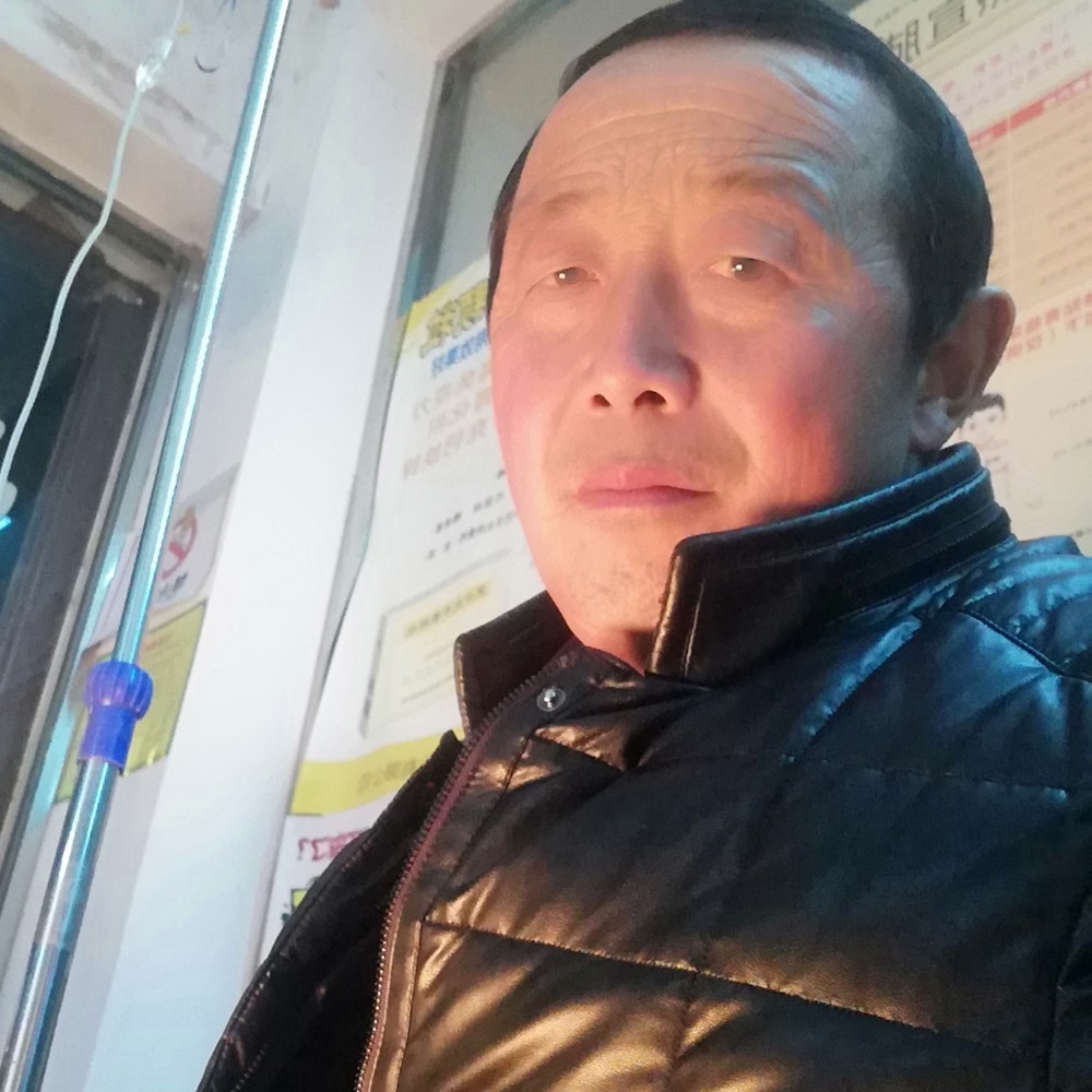 天地任翱翔的照片