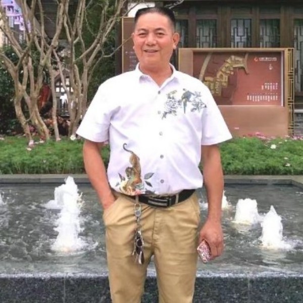 绵密战斗机的照片