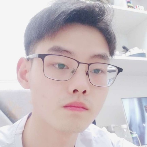 小李子Y的照片