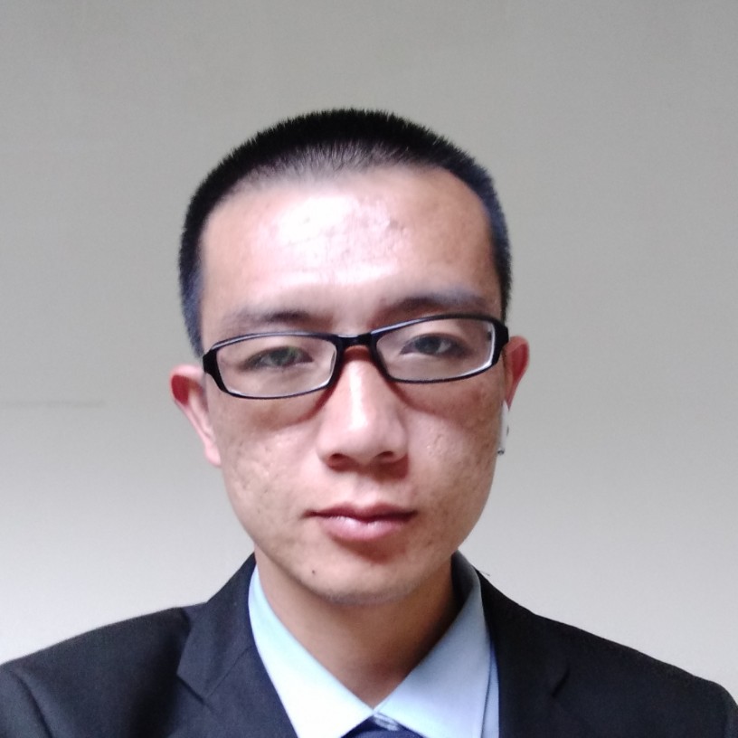冷眸愿多情的照片