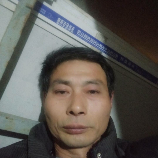 悲凉踢钻石的照片