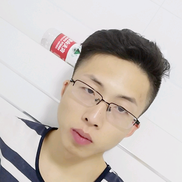 黑裤热情的照片