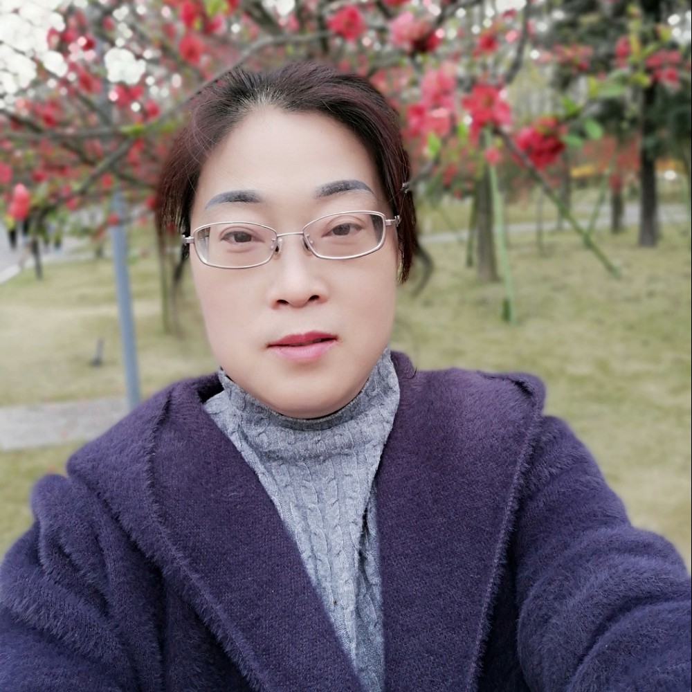 学姐有闪闪的照片