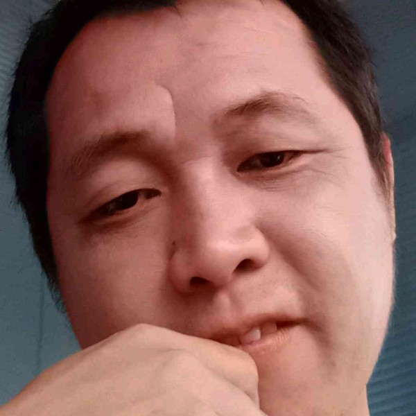 故意泪了画板的照片