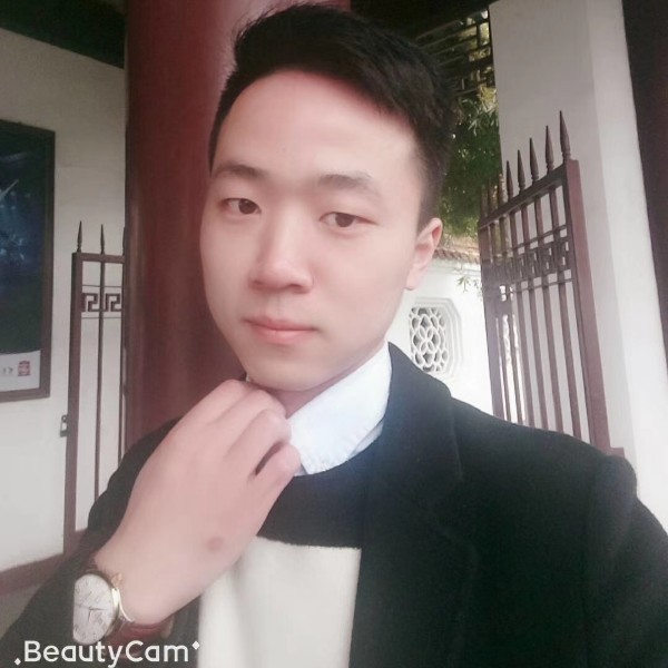 难言小龙的照片