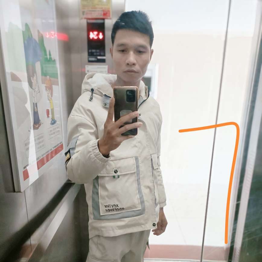 壹個人1的照片