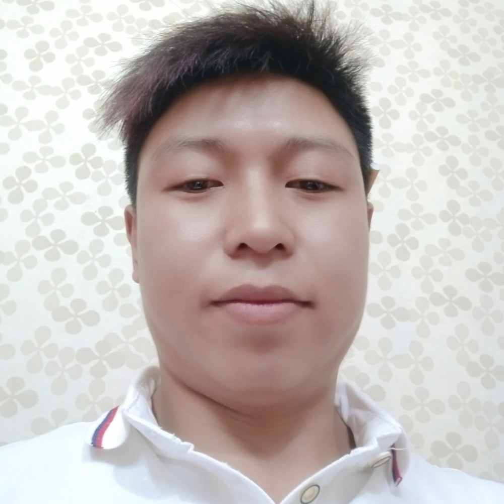 初妆爱恋感动的照片