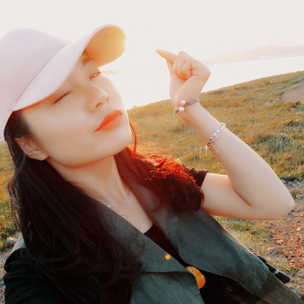 Fiona_菲的照片