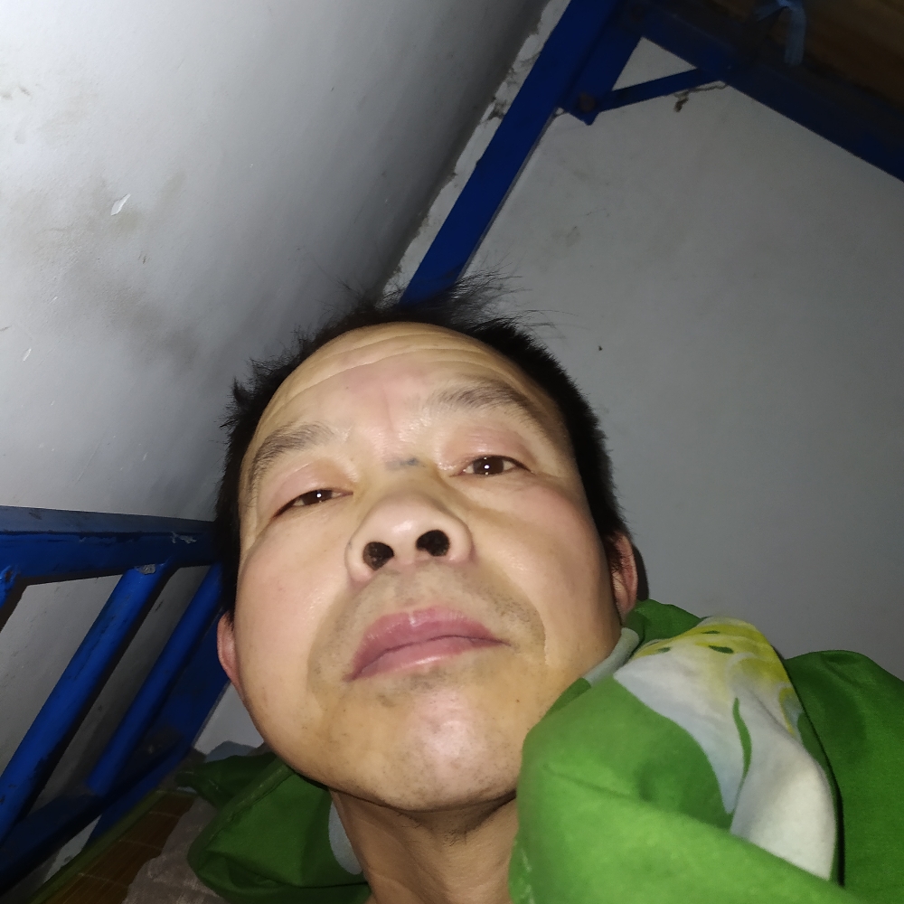 溪流就眼睛大的照片
