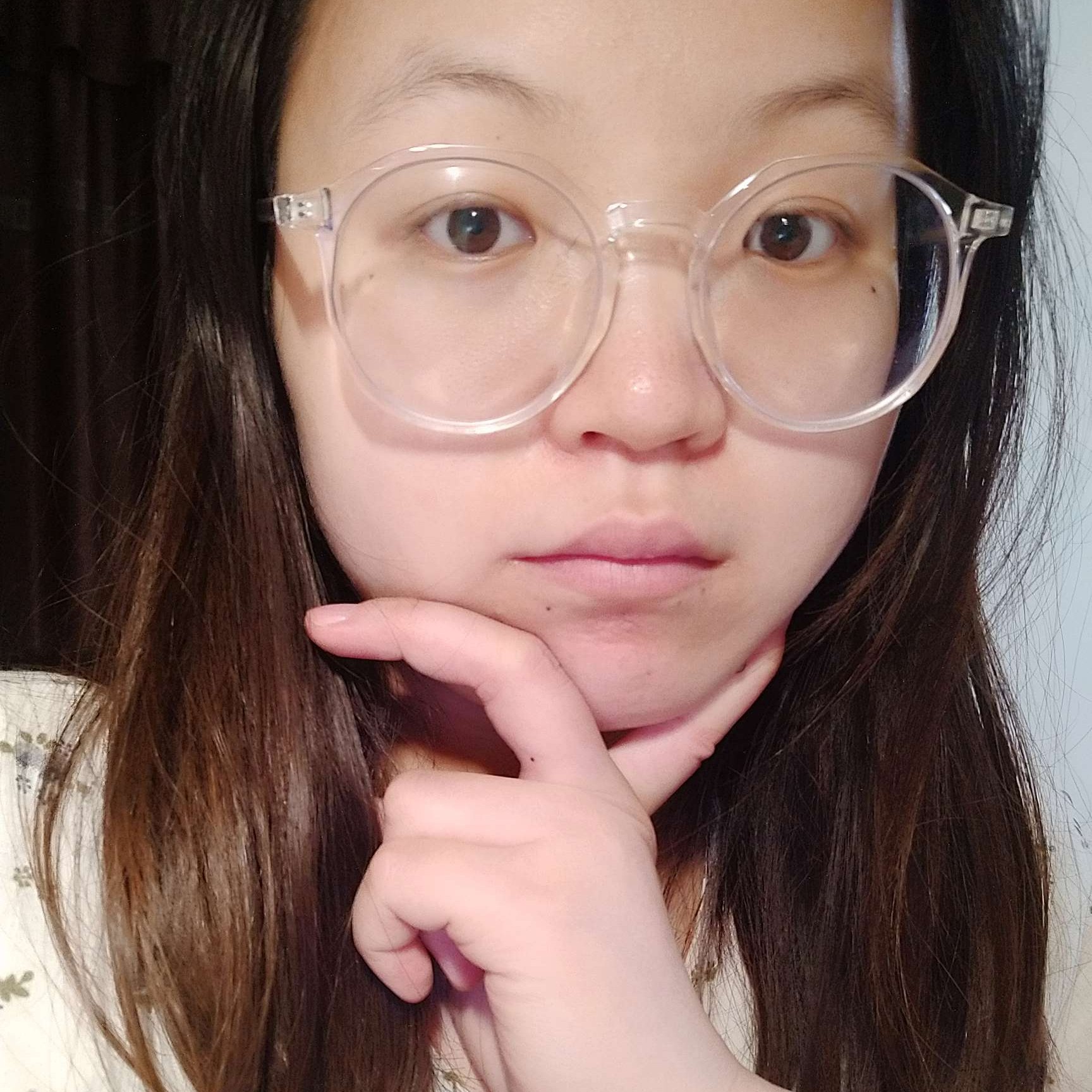 跳来跳去的照片