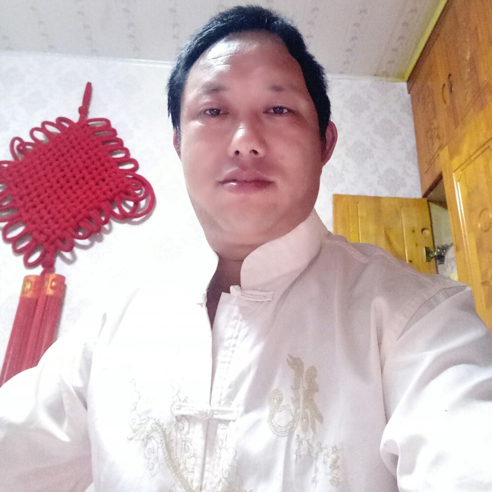 温馨好男人的照片