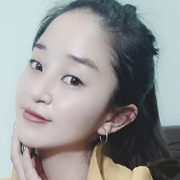爱笑的眼睛zhe的照片