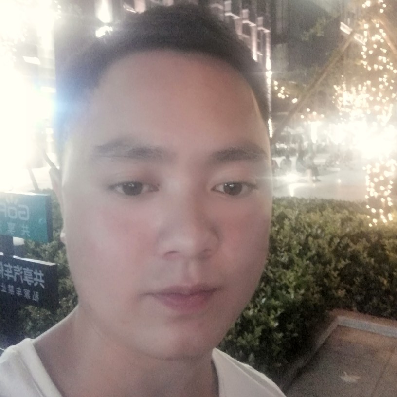 曲悦的照片