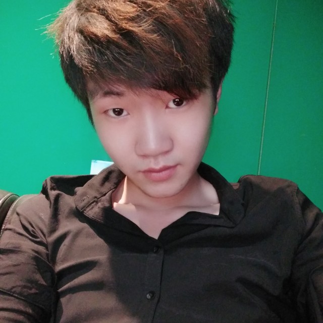 默默的醉月的照片