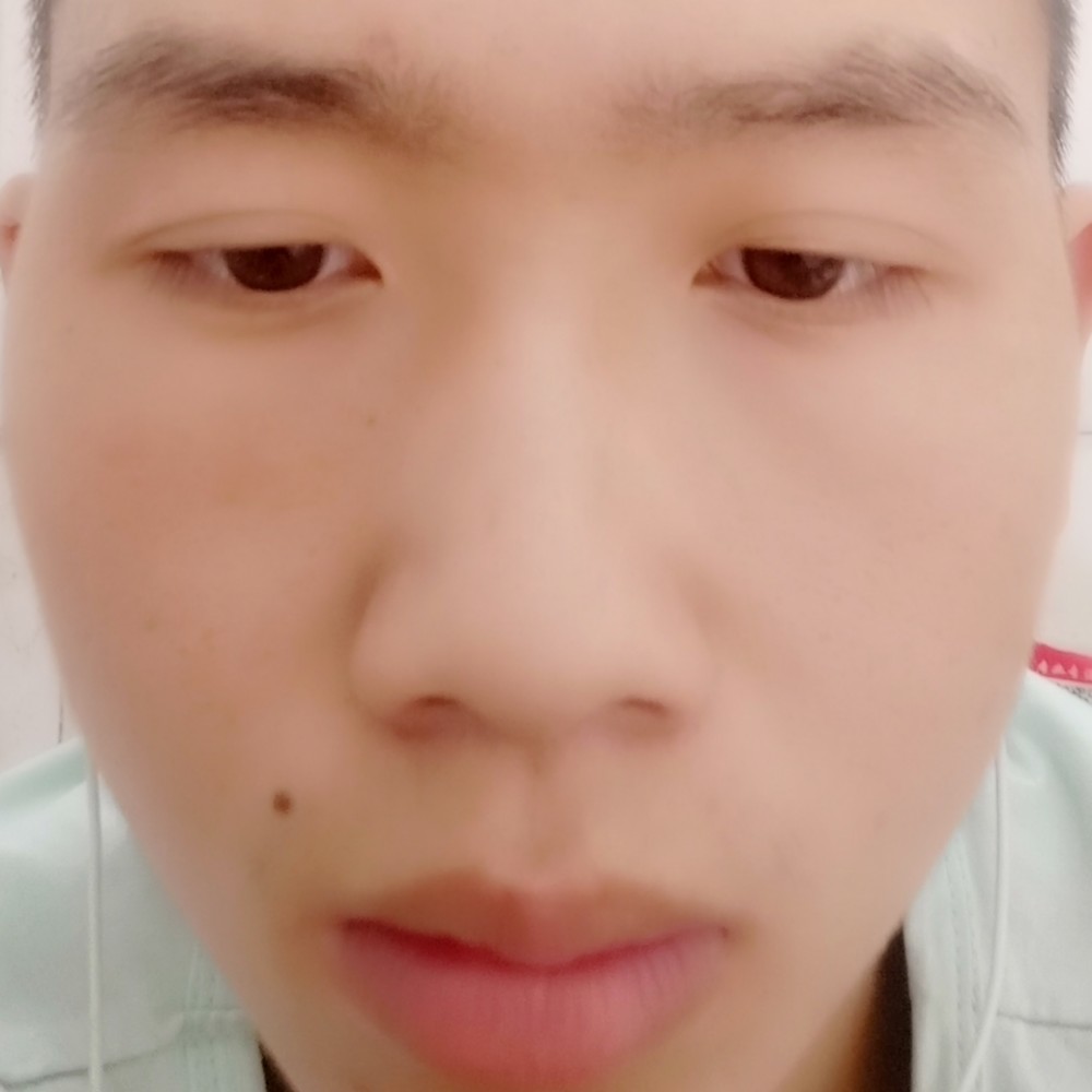 夏露朴实的照片