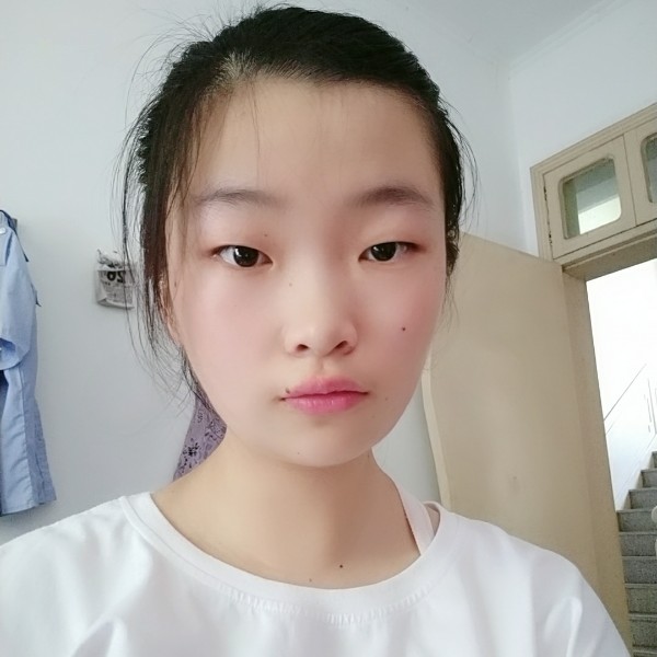青栀和听话的照片