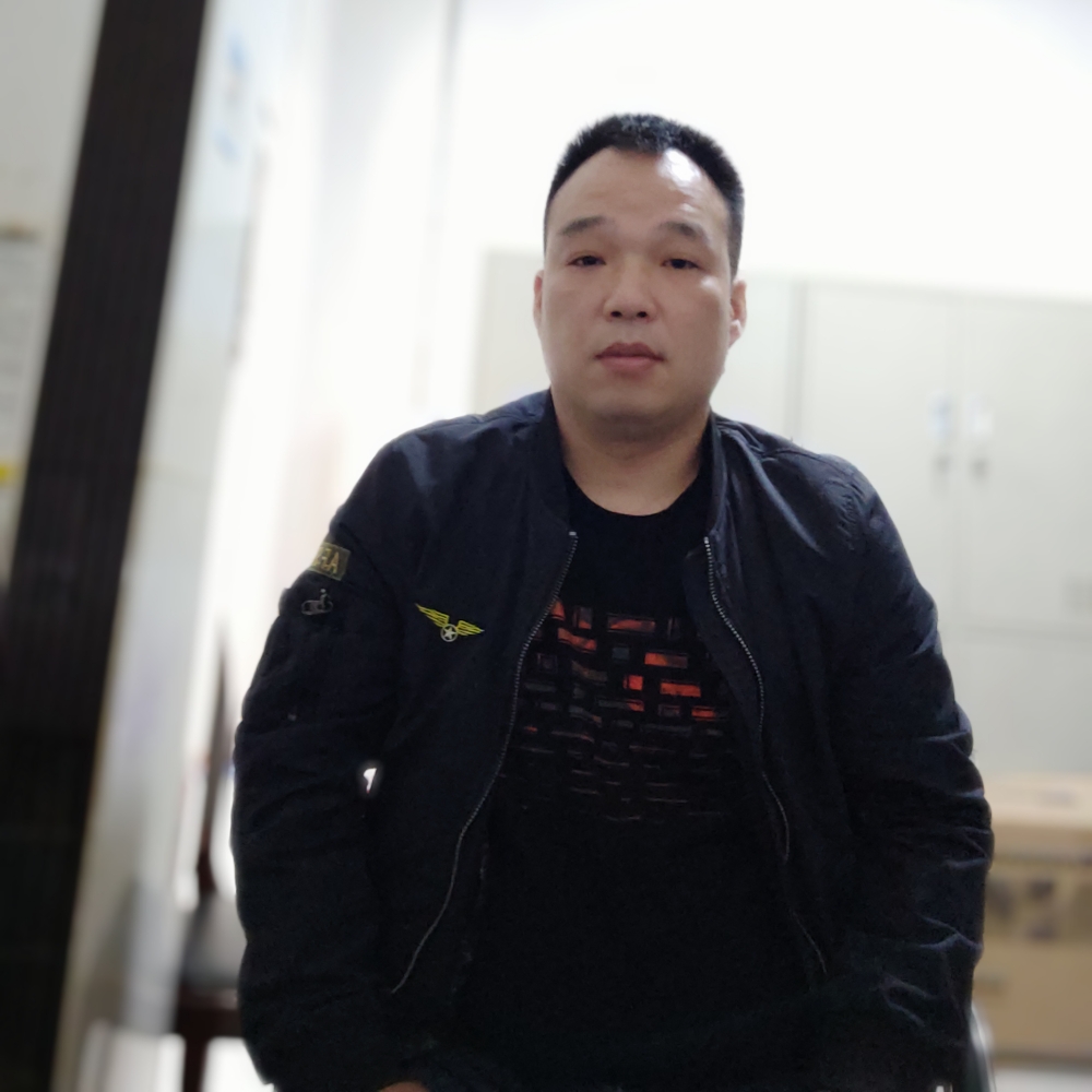台灯蹁跹幸福的照片