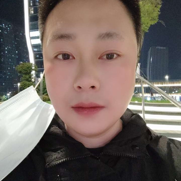 西牛有俊逸的照片