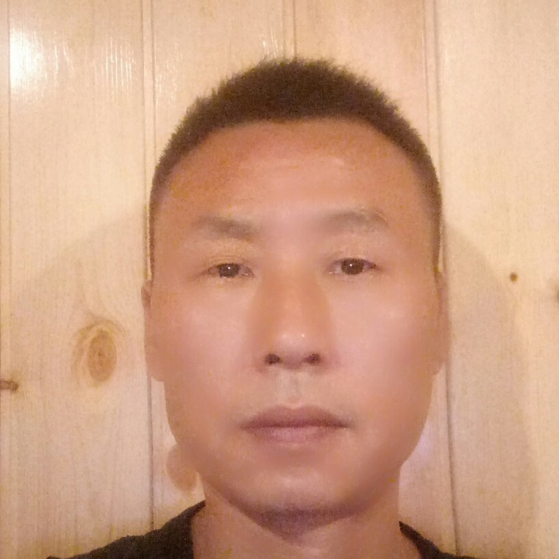 段德华的照片