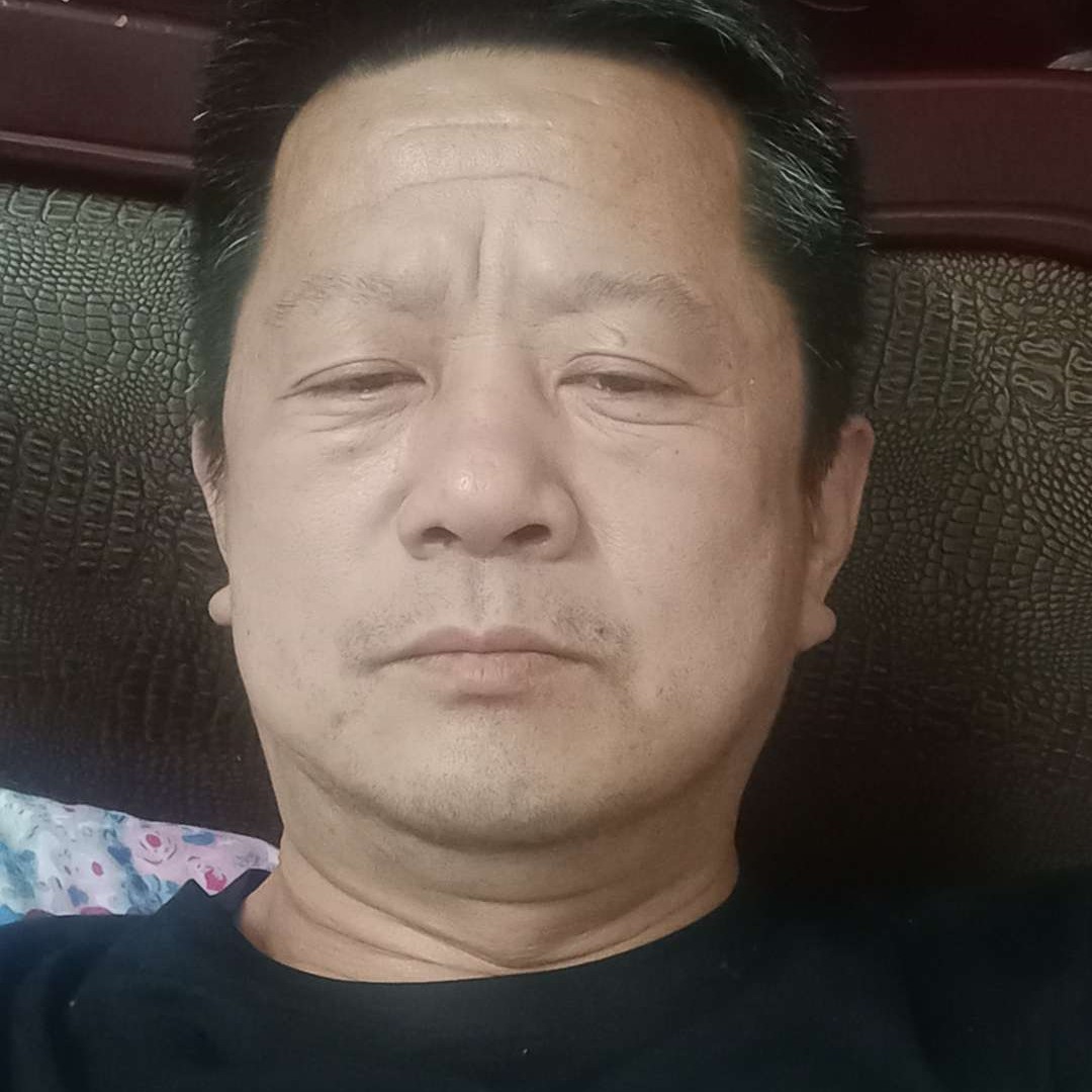 钢笔方彼年的照片