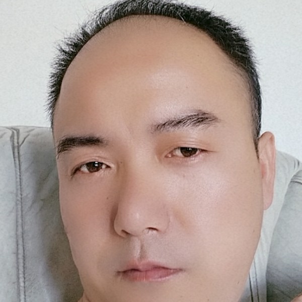 查云峰的照片