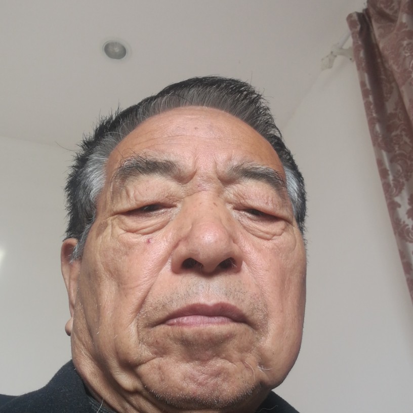 李鑫哥哥的照片