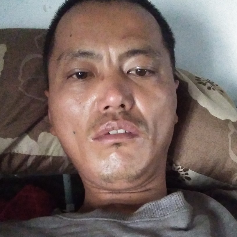 伶俐苦恋硬币的照片