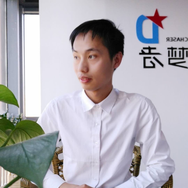 扬晨辉的照片