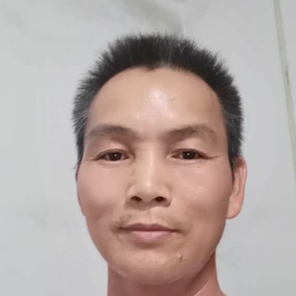 梁九哥的照片