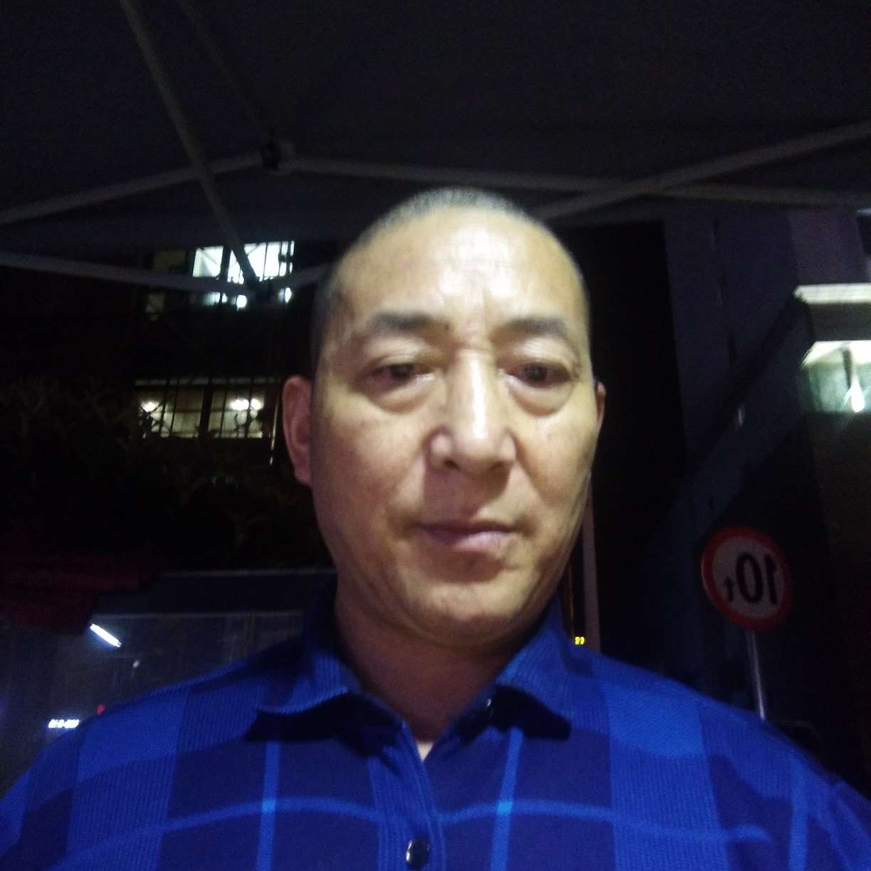 画笔有专注的照片
