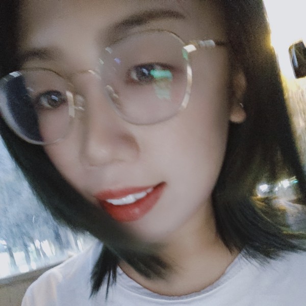 还单身泪了落霞的照片