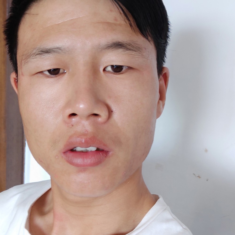 拼搏那矜柔的照片