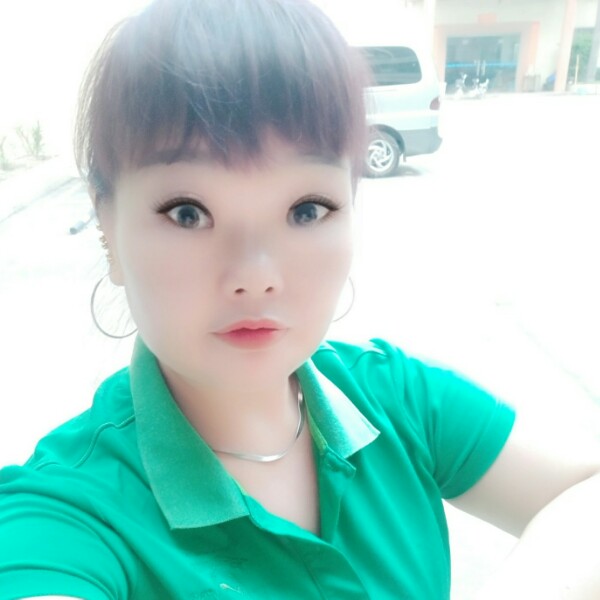 多愁善感的女人的照片