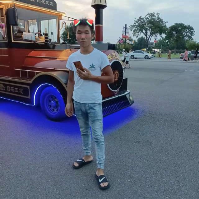 高山相许昏睡的照片