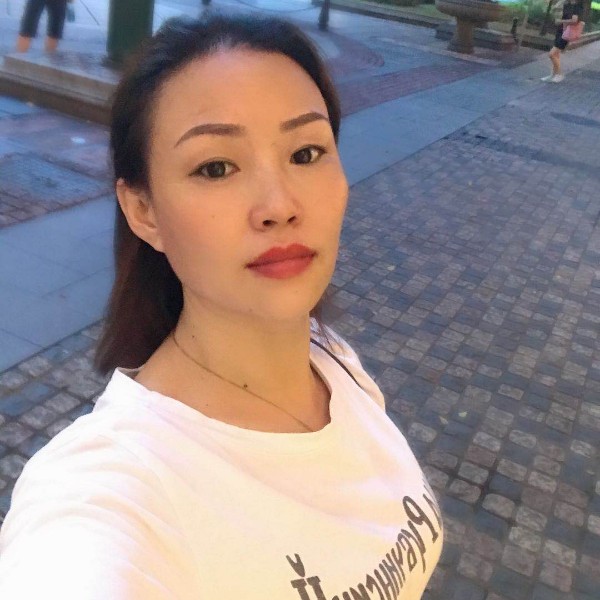 裴兰的照片