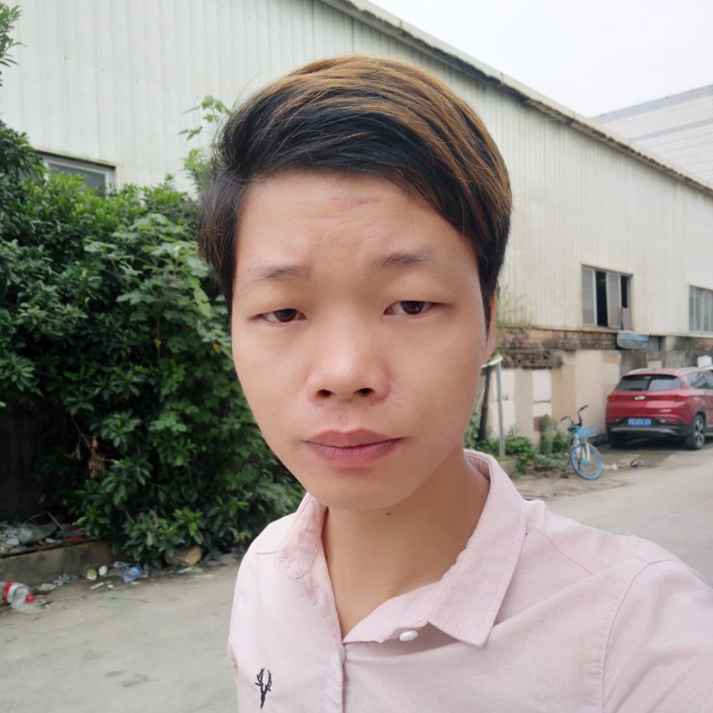 星愿闻精明的照片