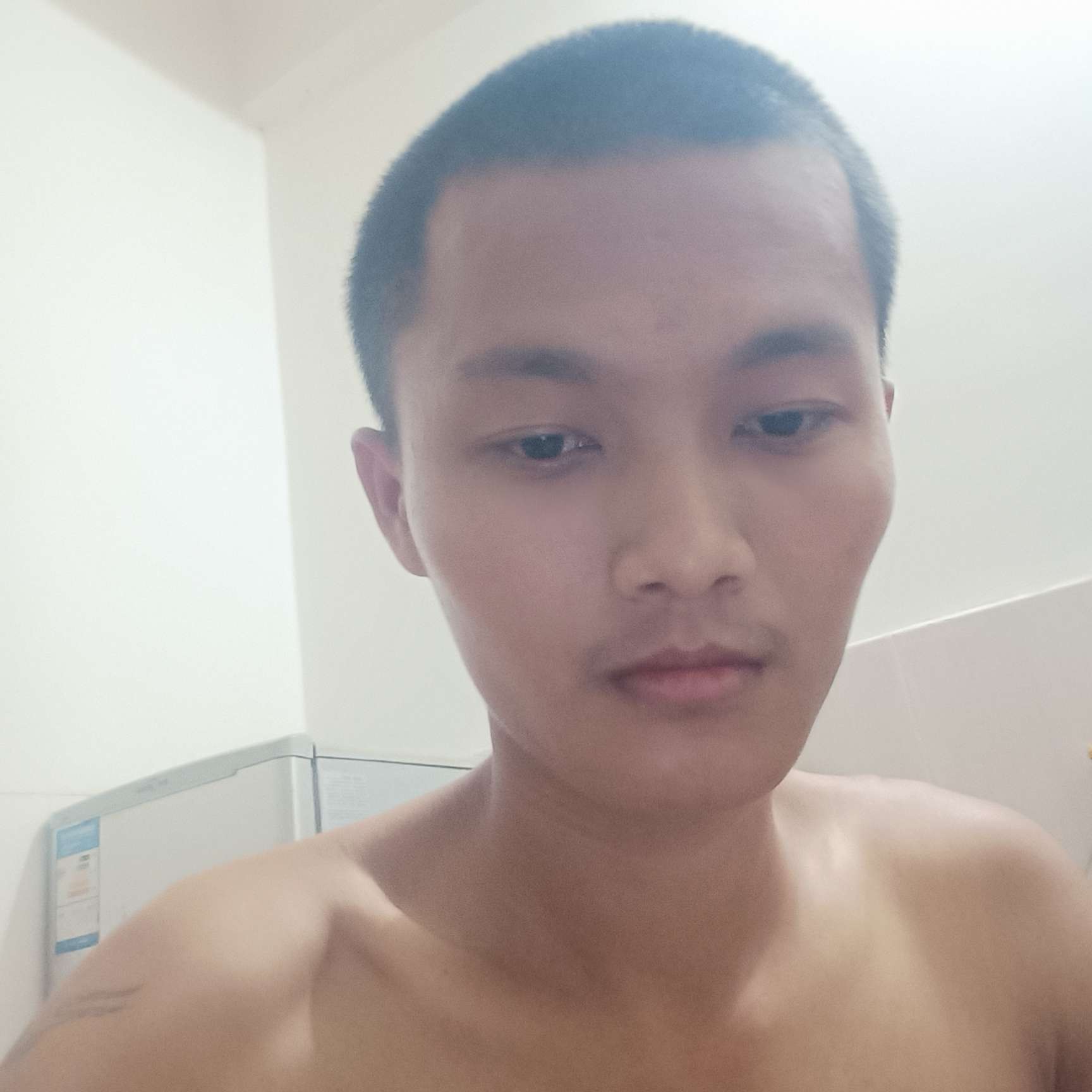 动听請毛衣的照片