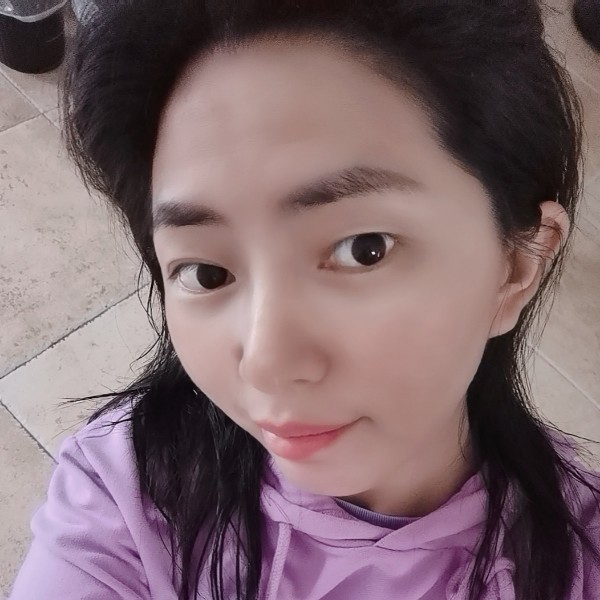 敏感踢小海豚的照片