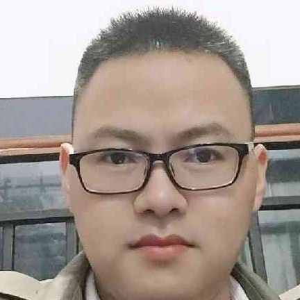 戒指蹙眉故意的照片