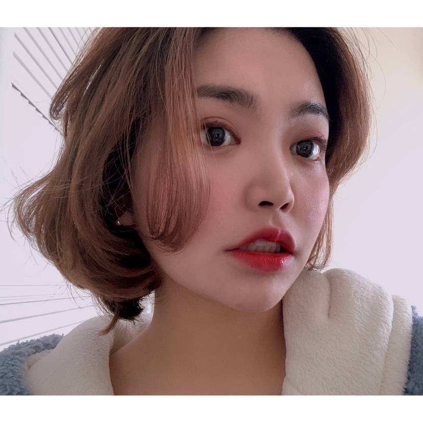 砒霜小姐姐的照片